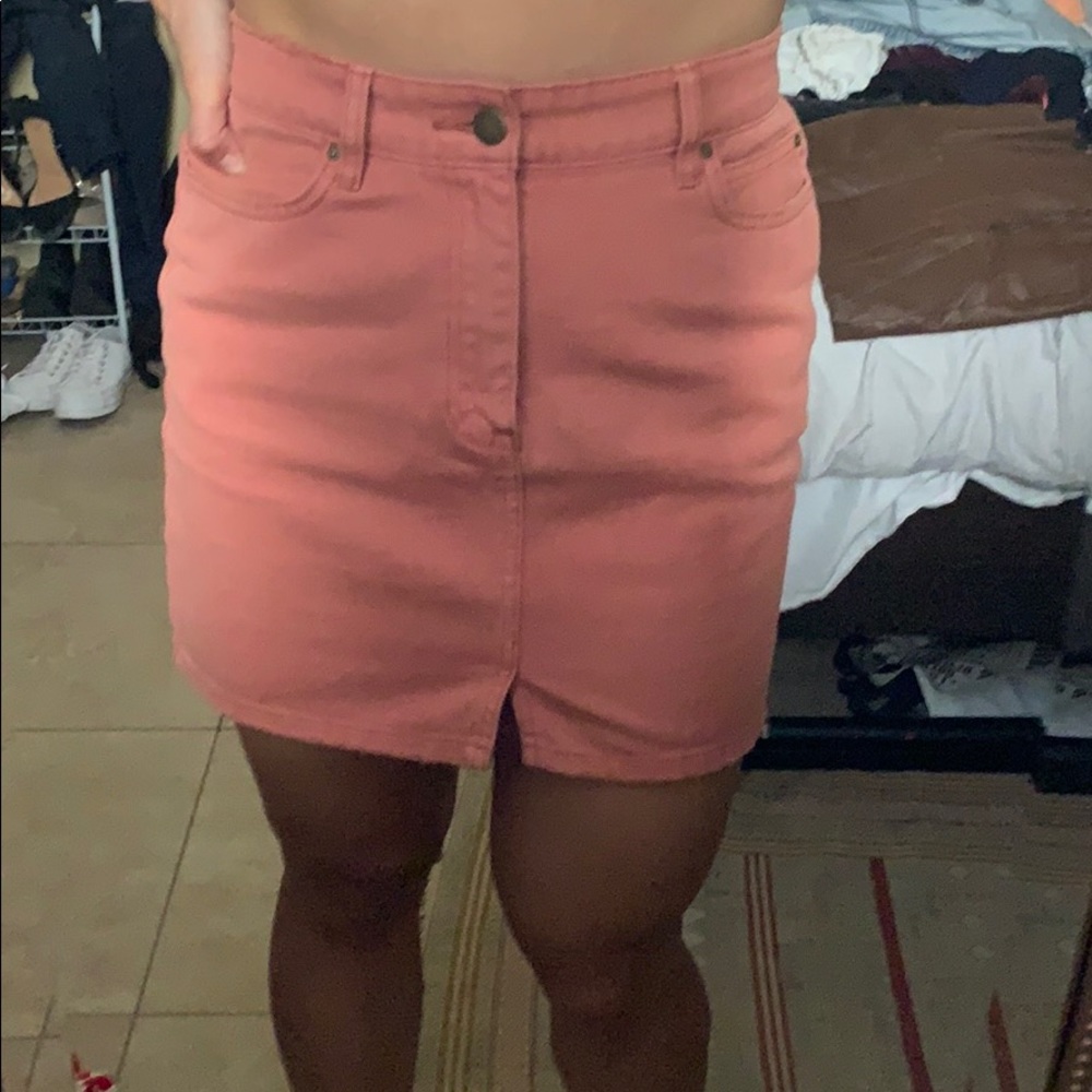 Billabong high waisted skirt.